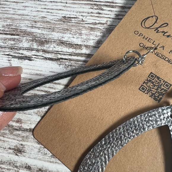 #17 Black and Silver Embossed Leather Earrings - Picture 4 of 7